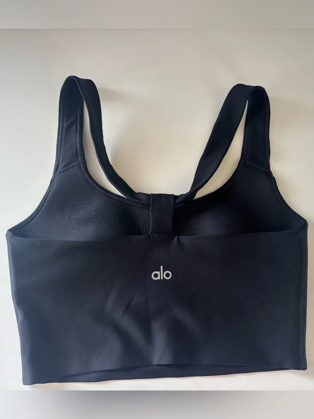 ALO Yoga Airlift Sleek Bra Tank - Black